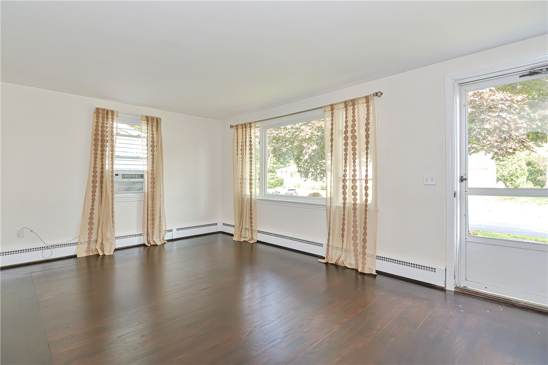 50 Greylock Road Bristol, RI 02809 - Photo 14 of 33