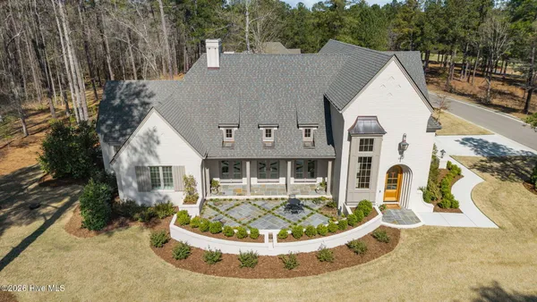 $1,695,000 | 201 Crescent Court, Pinehurst, NC 28374