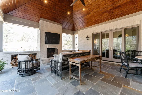 $1,695,000 | 201 Crescent Court, Pinehurst, NC 28374