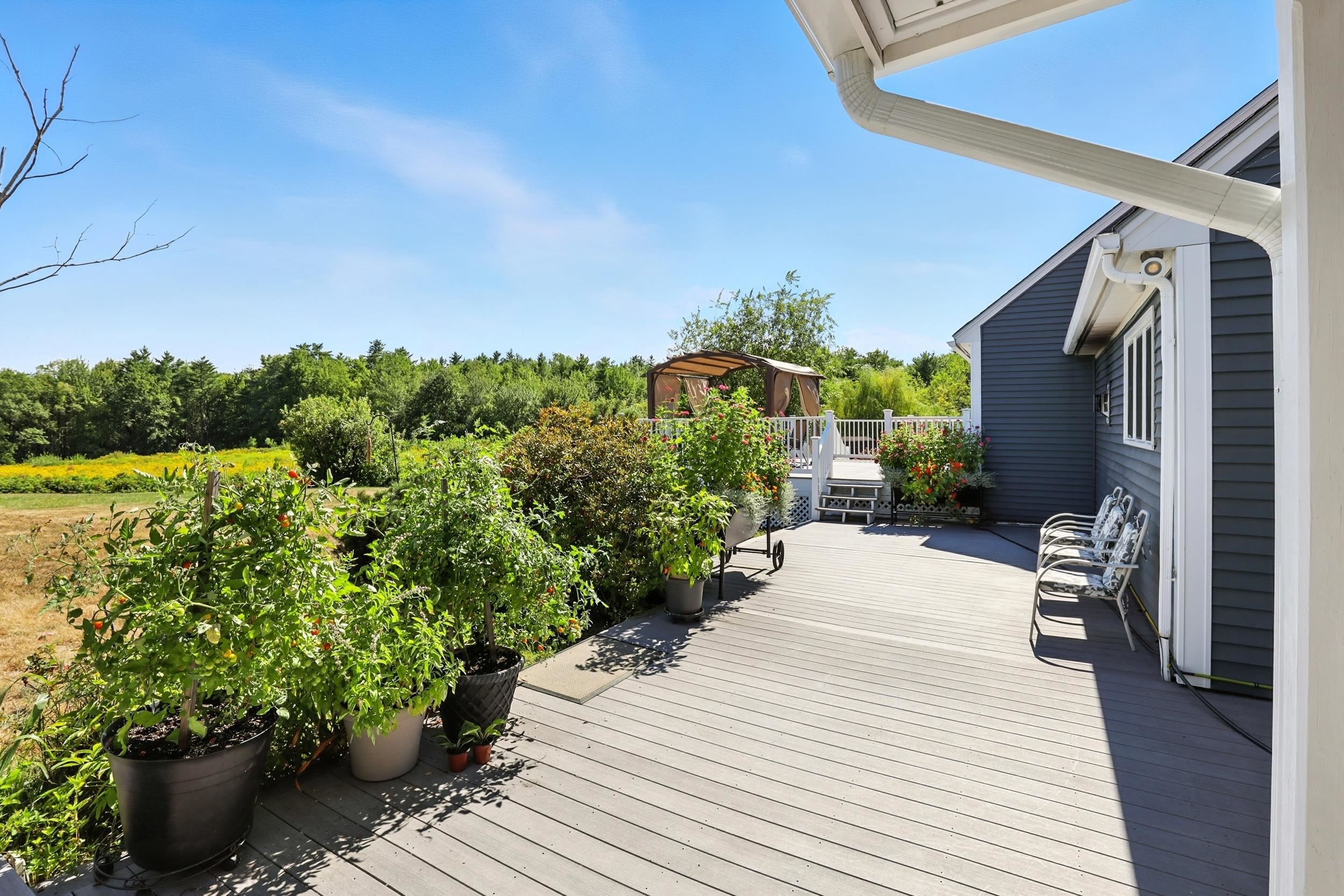 109 Old Center Road Deerfield, NH 03037 - Photo 14 of 60