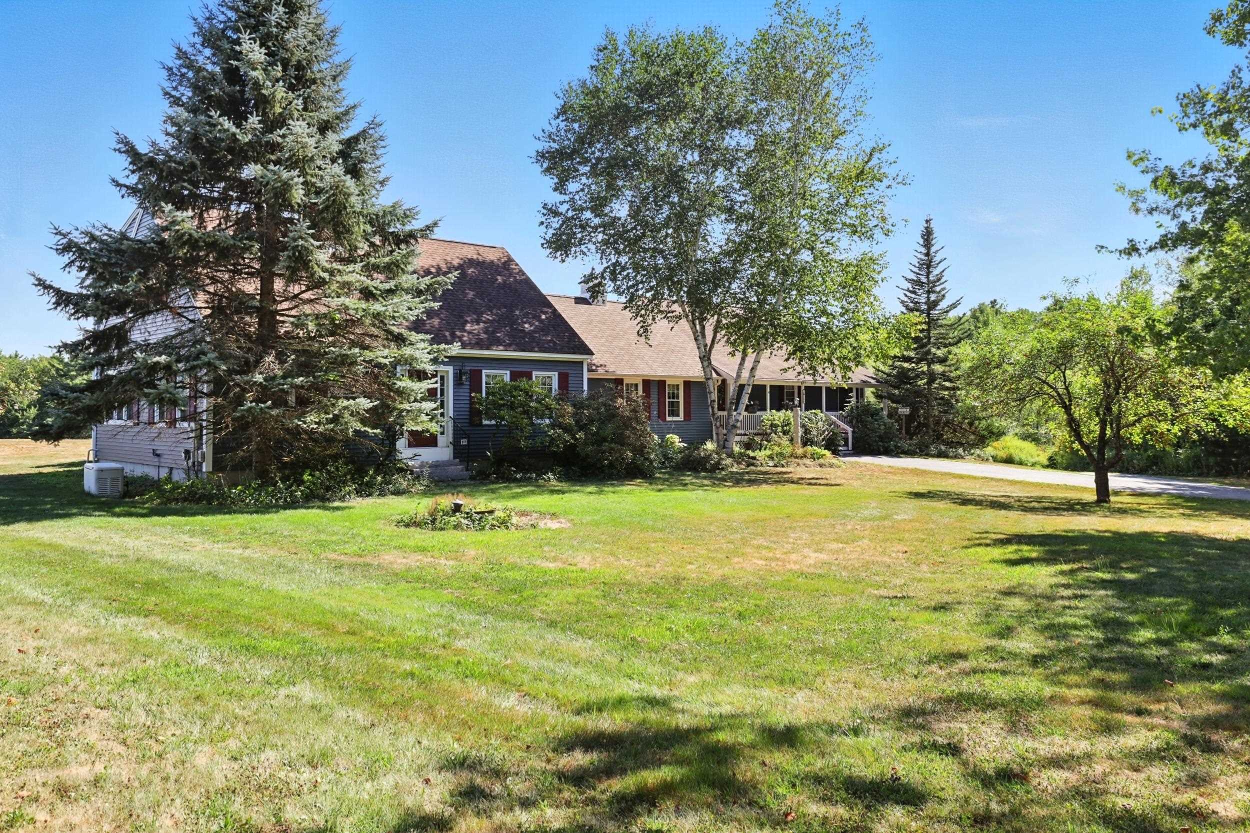 109 Old Center Road Deerfield, NH 03037 - Photo 2 of 60