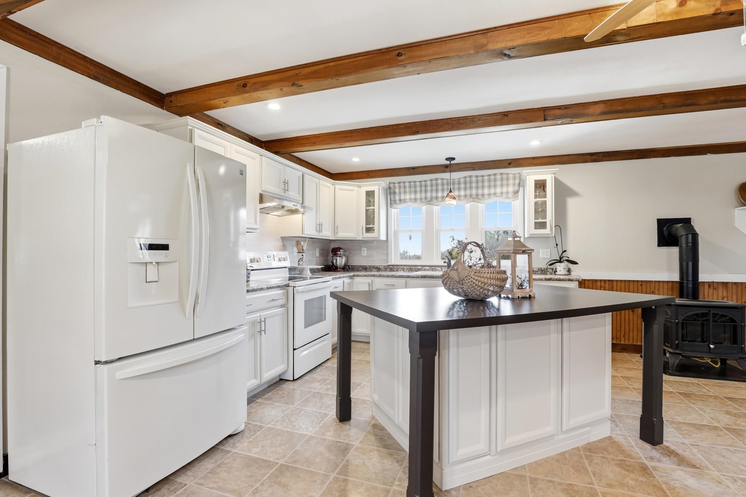 109 Old Center Road Deerfield, NH 03037 - Photo 22 of 60