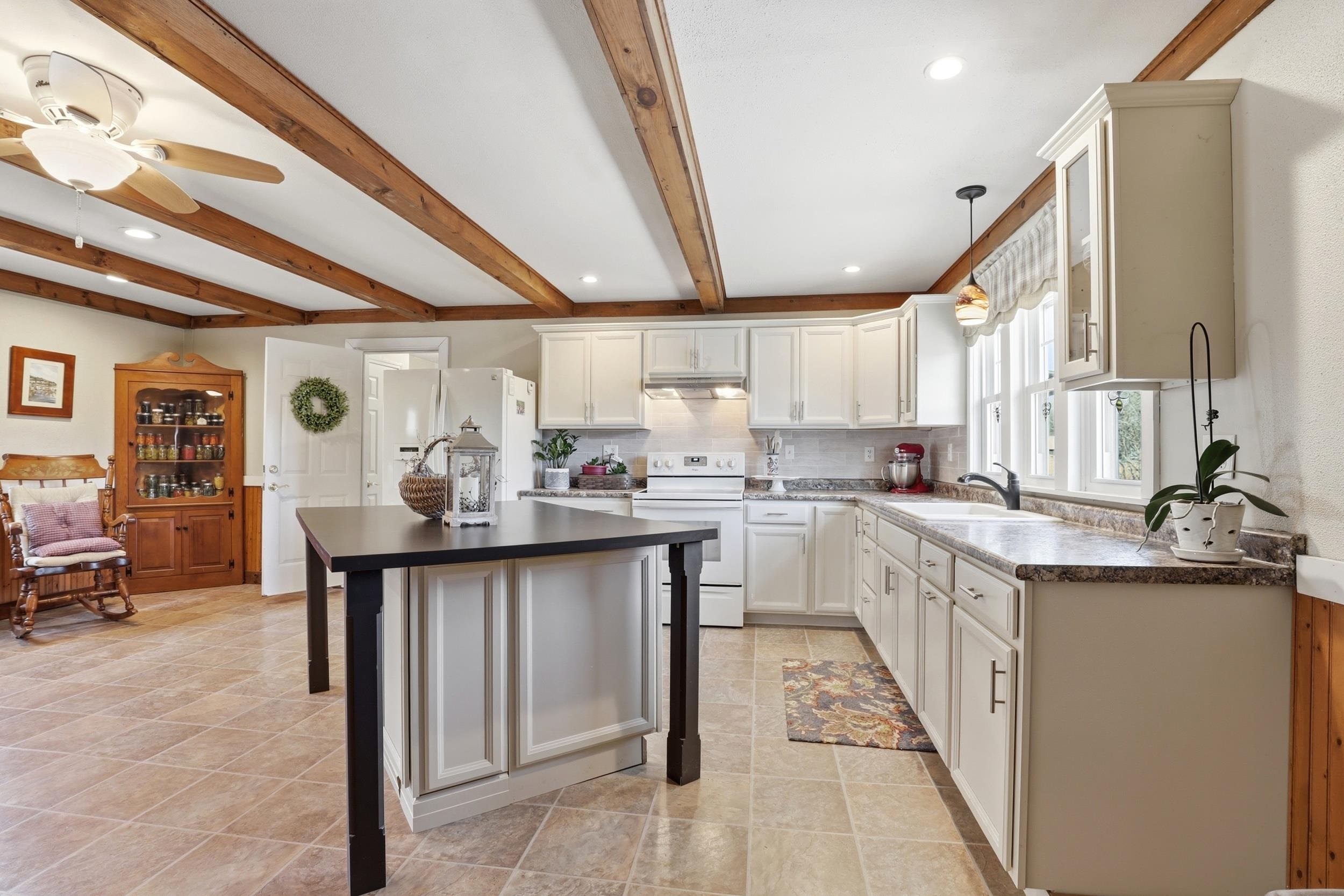 109 Old Center Road Deerfield, NH 03037 - Photo 23 of 60