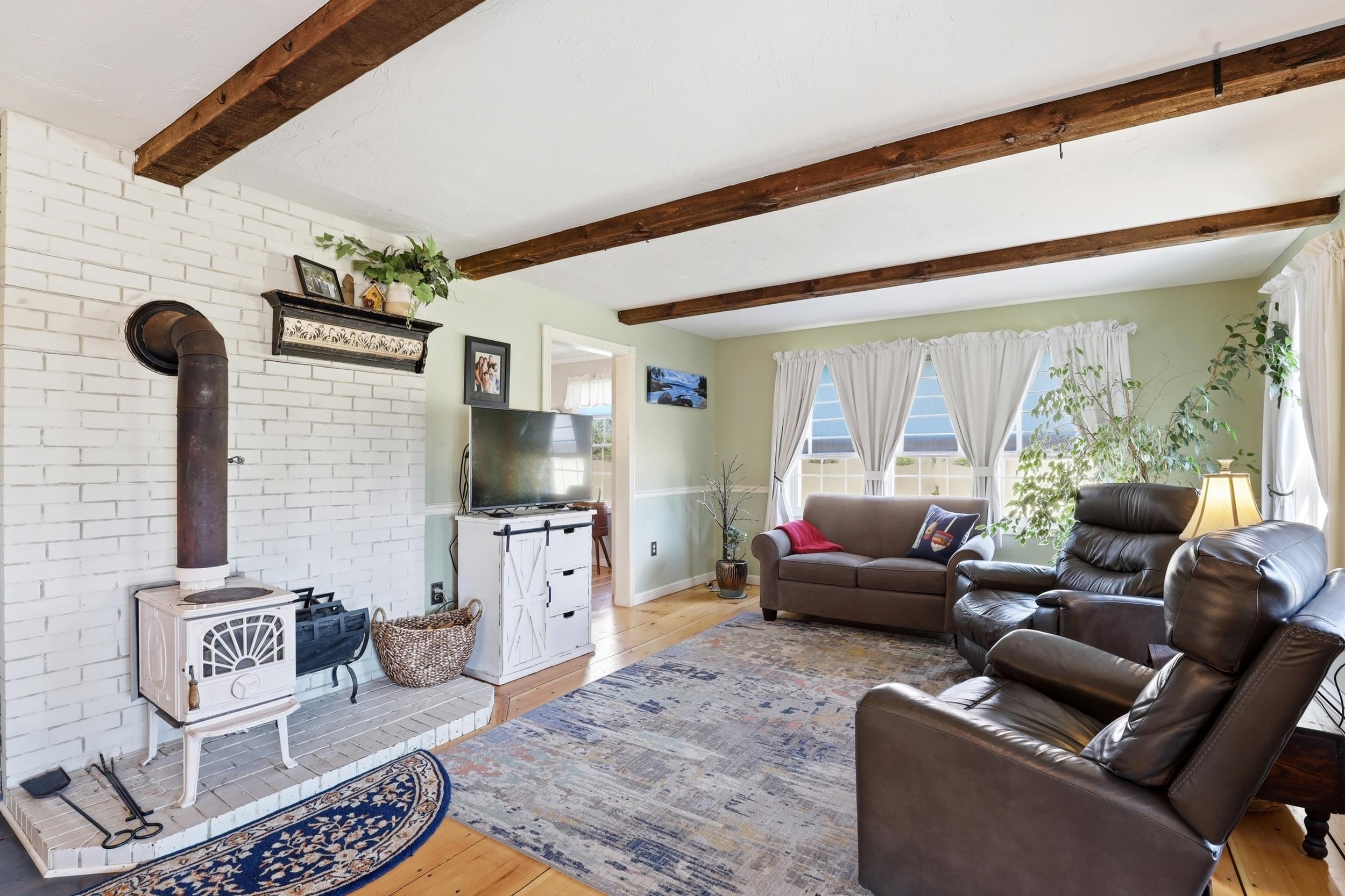 109 Old Center Road Deerfield, NH 03037 - Photo 10 of 60