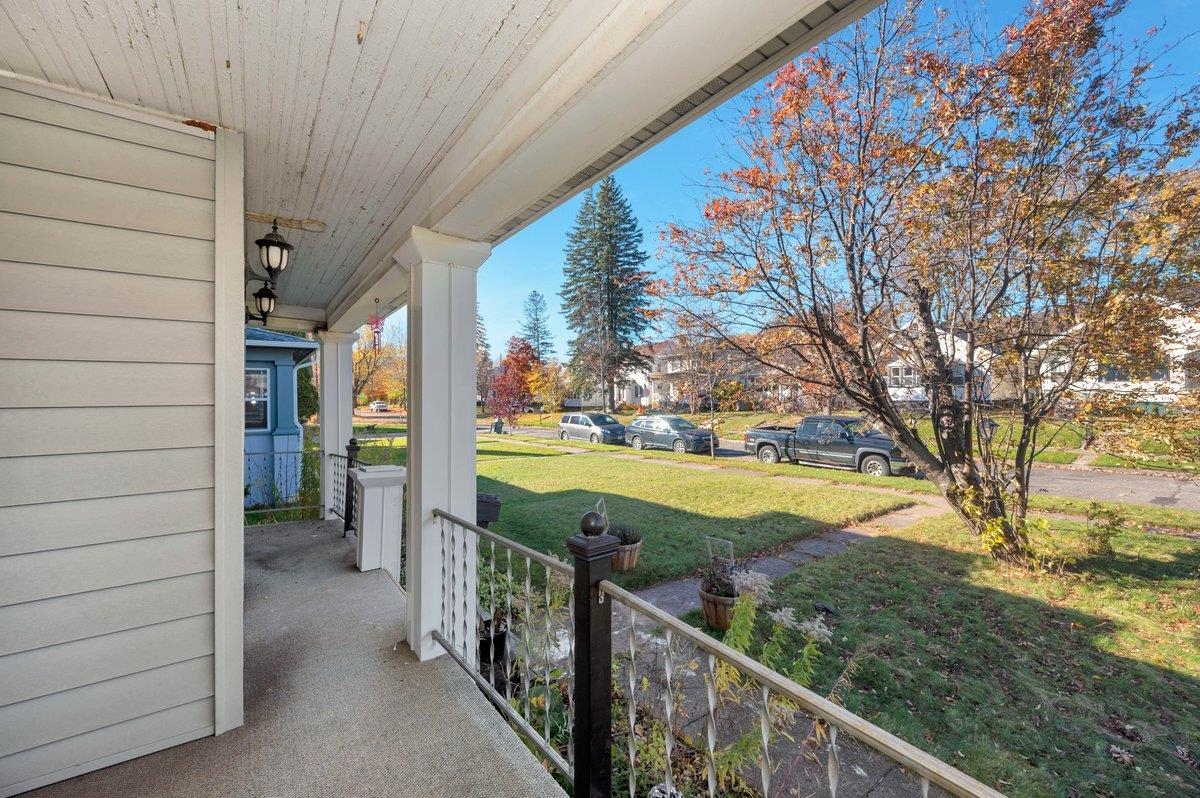 4618 West 5th Street Duluth, MN 55807 - Photo 4 of 24