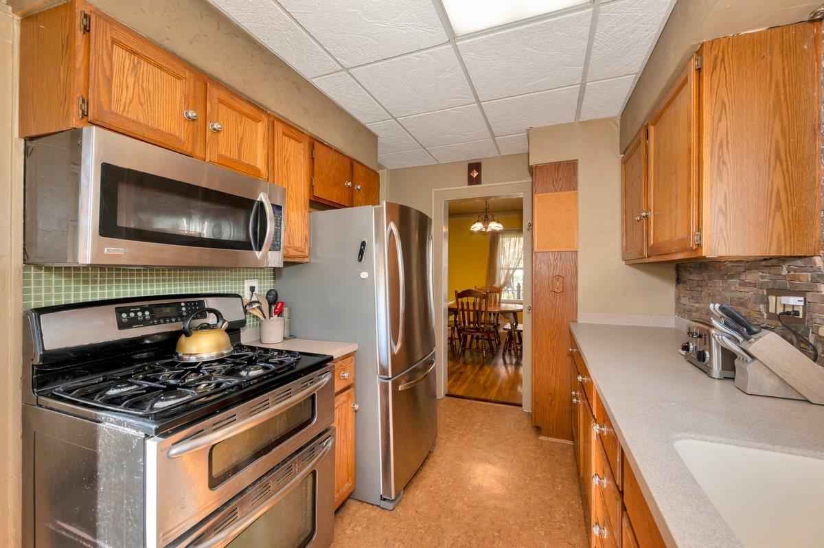 4618 West 5th Street Duluth, MN 55807 - Photo 10 of 24