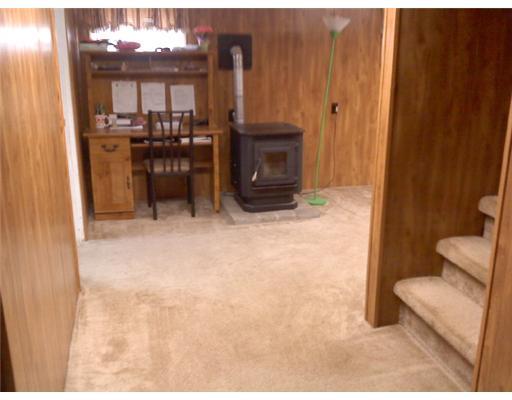 201 Neiderhiser Road Mount Pleasant, PA 15666 - Photo 15 of 18 Family Room. Area for a work area/den. PELLOT STOVE HAS NO VALUE!