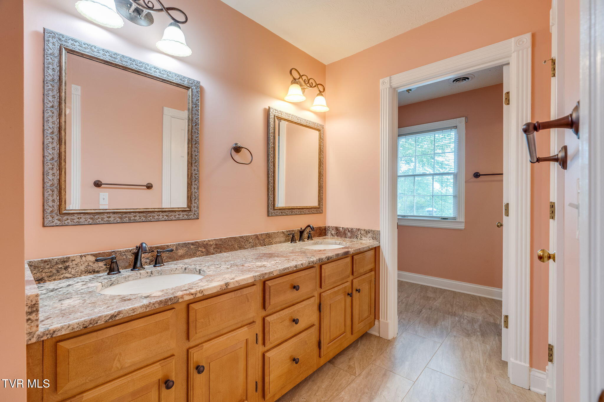 24 Pendleton Place Kingsport, TN 37664 - Photo 32 of 54 031