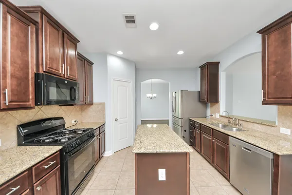 $3,150 | 19046 Sweet Springs Lane, Cypress, TX 77429