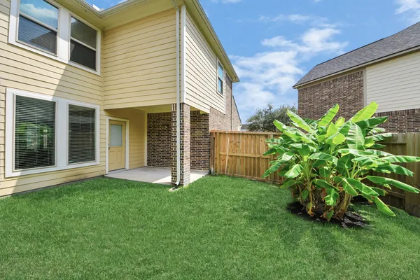 $3,150 | 19046 Sweet Springs Lane, Cypress, TX 77429