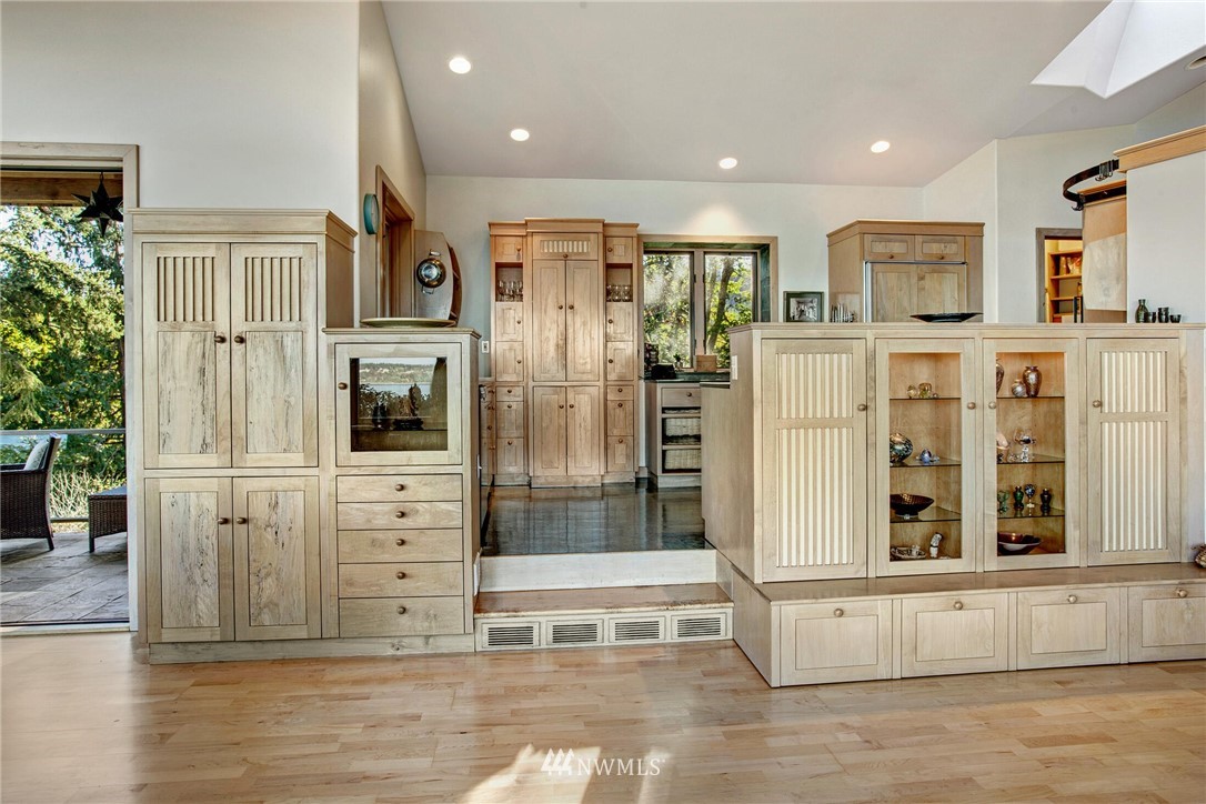 5075 Zimmerman Road Langley, WA 98260 - Photo 11 of 39 Gallery Image 11