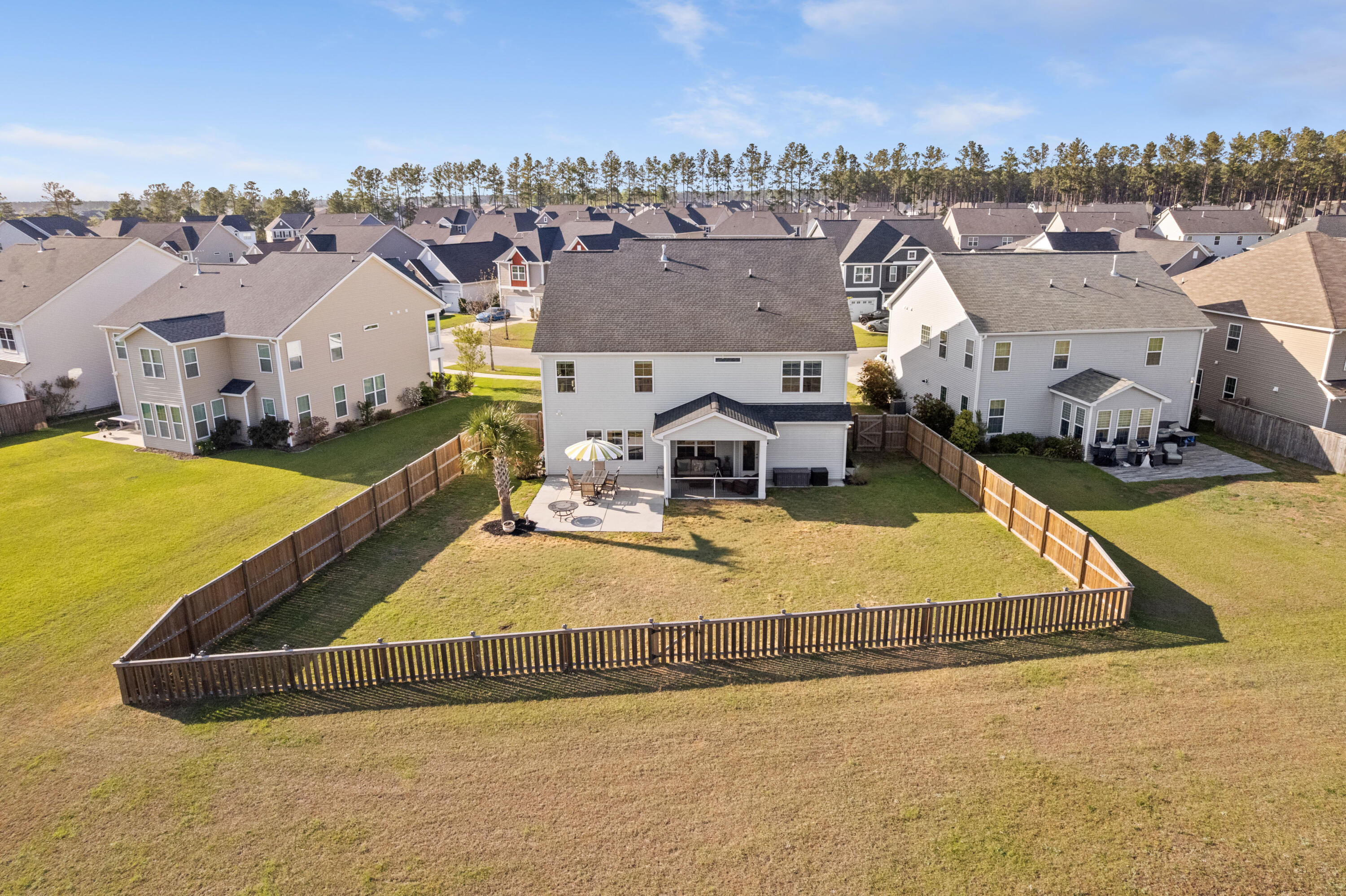 114 Rouen Lane Summerville, SC 29486 - Photo 54 of 58 114RouenLane-CasaVerdeMediaLLC24