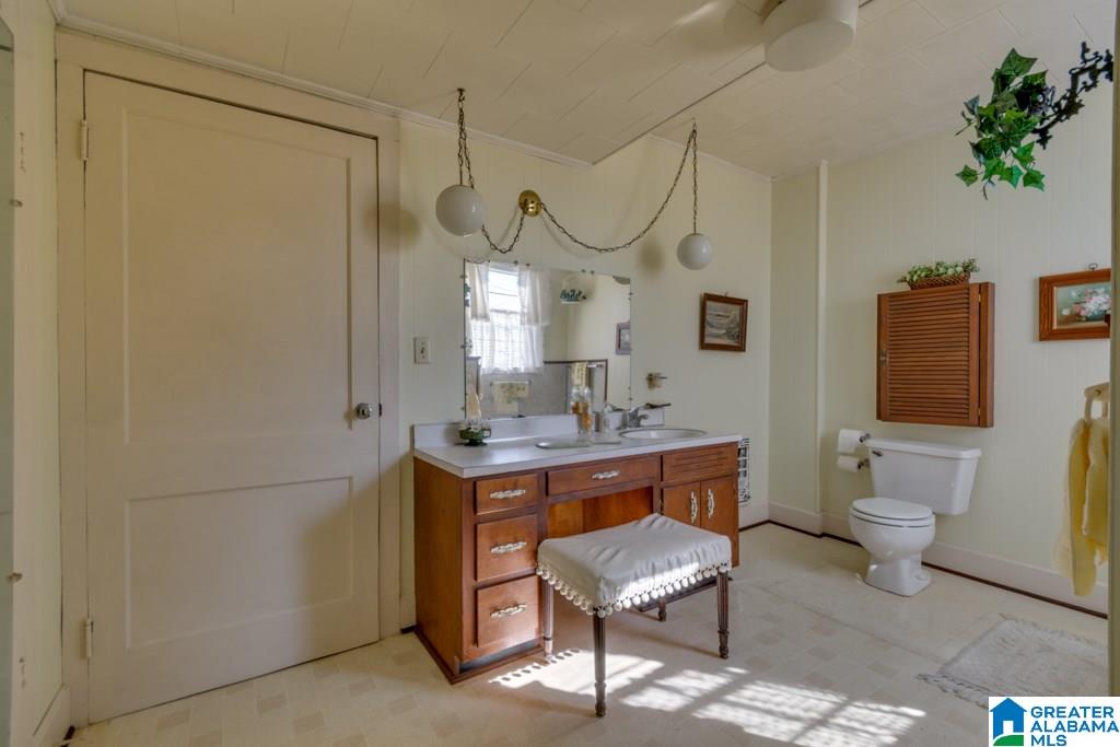 305 8th Street North Clanton, AL 35045 - Photo 5 of 31