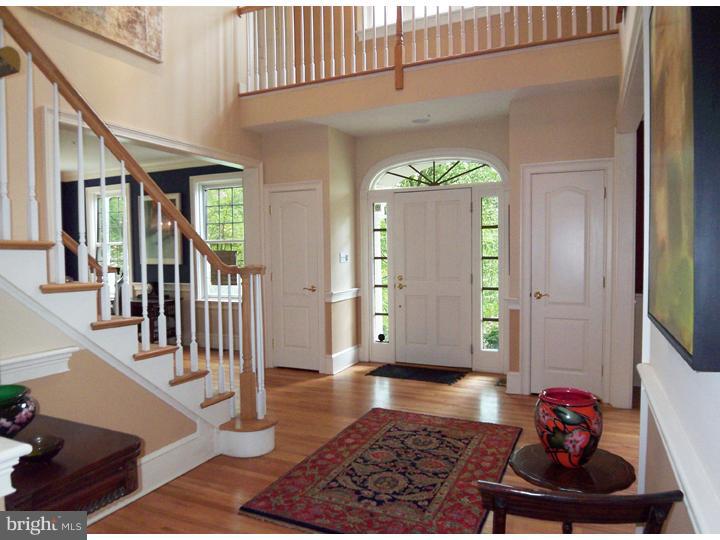 8 Biddlewoods Road Wyndmoor, PA 19038 - Photo 3 of 10 Foyer