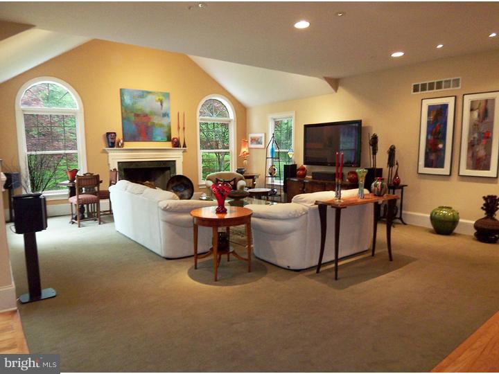 8 Biddlewoods Road Wyndmoor, PA 19038 - Photo 8 of 10 Great Room
