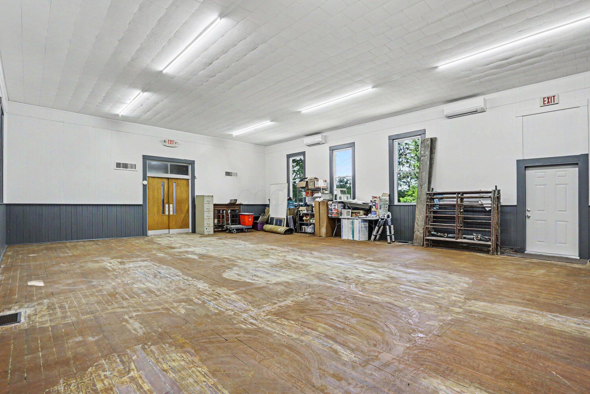 9030 Columbus Road Mount Vernon, OH 43050 - Photo 14 of 39 008_file_5945