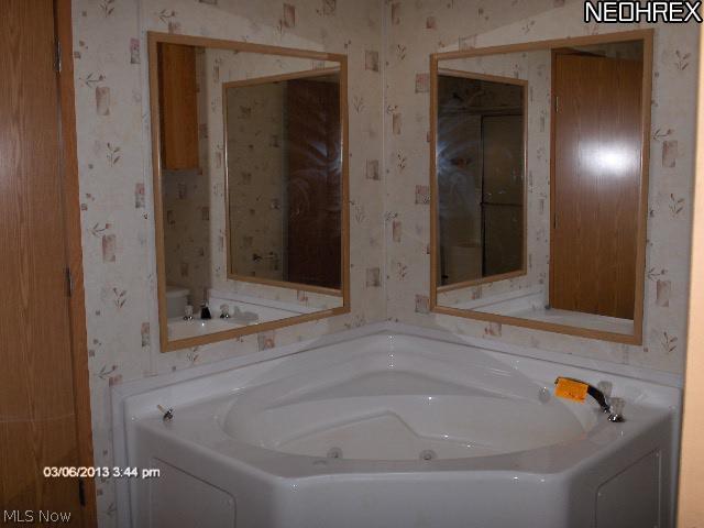 26331 Hartley Road Beloit, OH 44609 - Photo 2 of 13