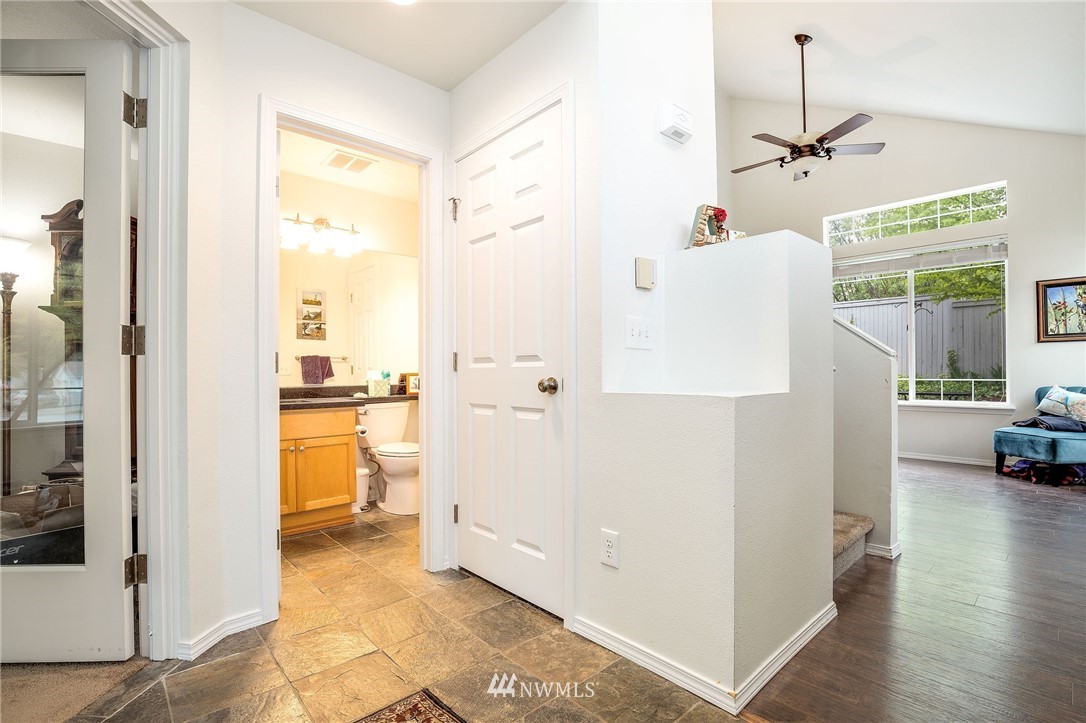 19116 110th Place Southeast Renton, WA 98055 - Photo 3 of 29