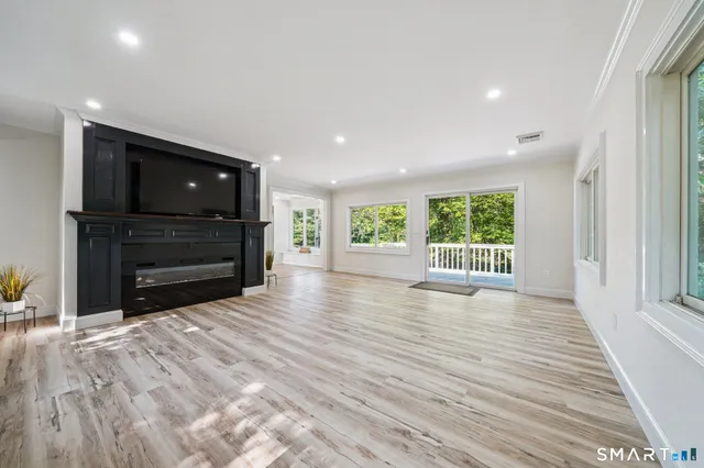 $850,000 | 185 Newtown Avenue, Norwalk, CT 06851