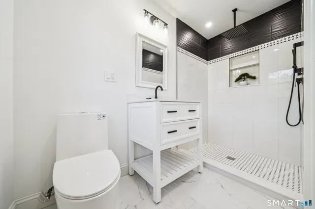 $850,000 | 185 Newtown Avenue, Norwalk, CT 06851