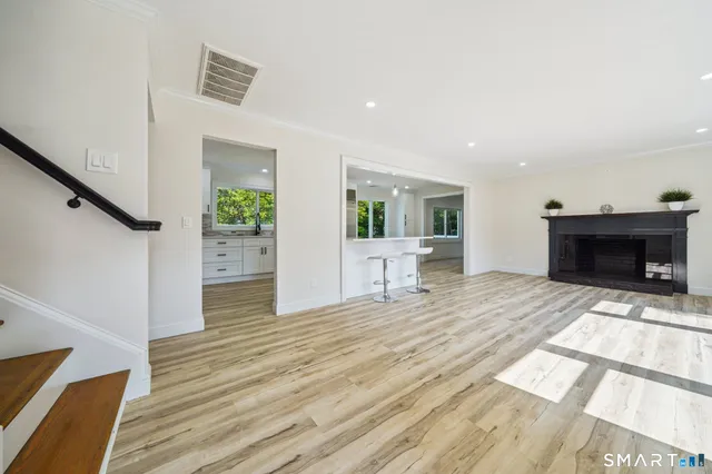 $850,000 | 185 Newtown Avenue, Norwalk, CT 06851