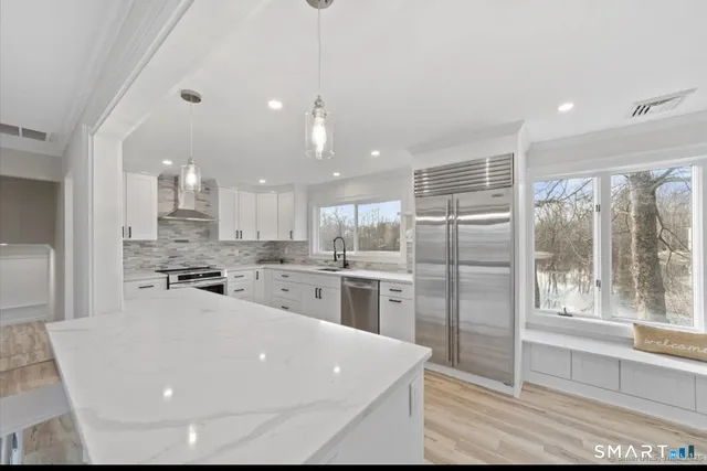 $850,000 | 185 Newtown Avenue, Norwalk, CT 06851