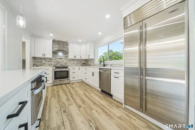 $850,000 | 185 Newtown Avenue, Norwalk, CT 06851