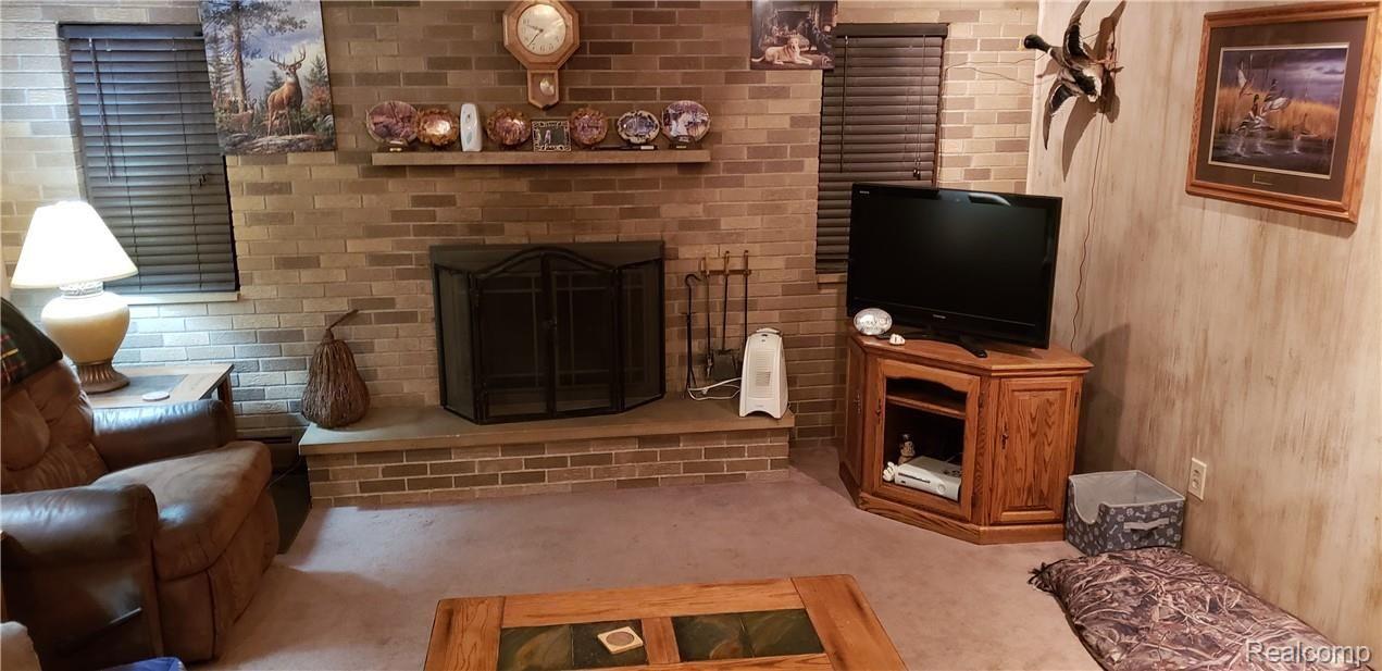 4282 Duffield Road Flushing, MI 48433 - Photo 4 of 25 Hers8.jpg