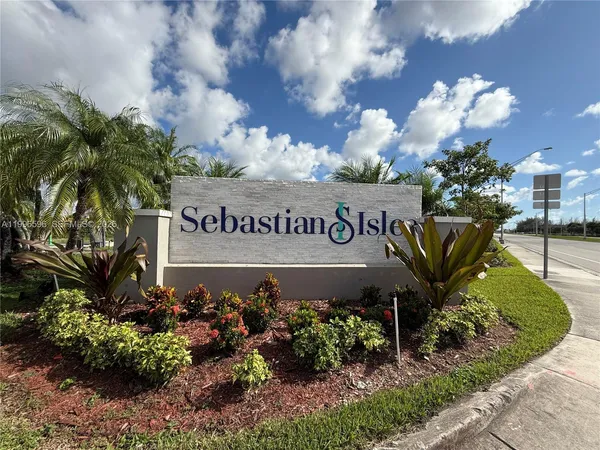 $2,800 | 235 Northeast 3rd Street, Florida City, FL 33034