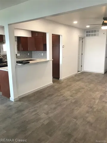 $1,500 | 381 East Shore Drive, Whitmore Lake, MI 48189