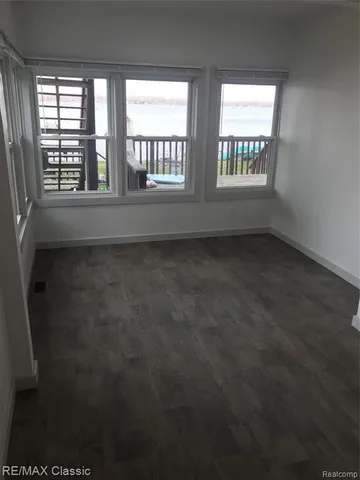 $1,500 | 381 East Shore Drive, Whitmore Lake, MI 48189