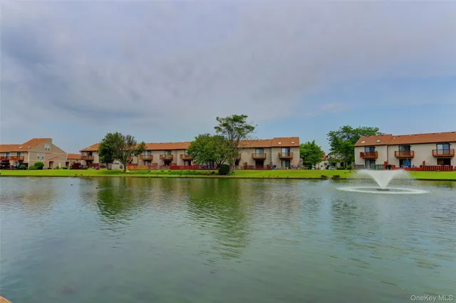 $3,000 | 100 Daly Boulevard, Unit 2803, Oceanside, NY 11572