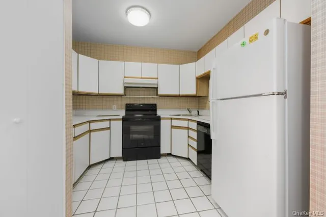 $3,000 | 100 Daly Boulevard, Unit 2803, Oceanside, NY 11572