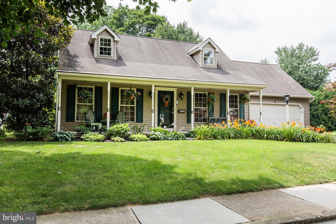 111 North New Street Lititz, PA 17543 - Photo 1 of 45