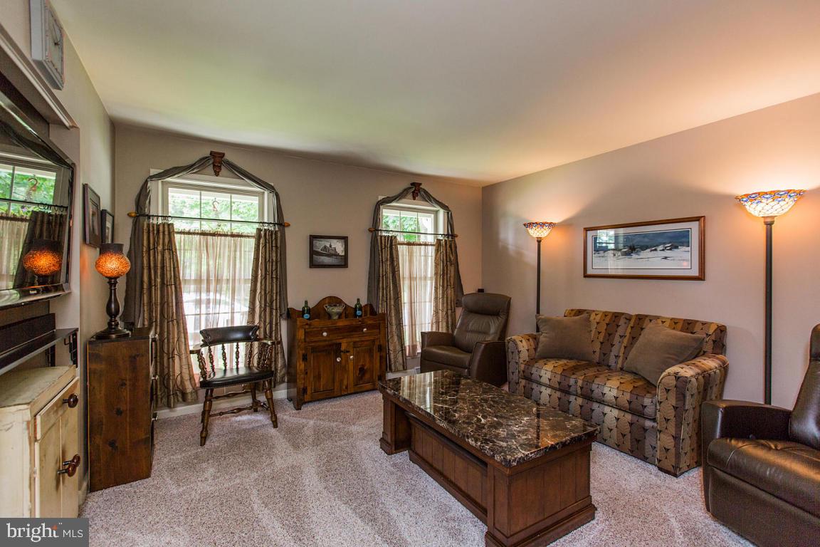 111 North New Street Lititz, PA 17543 - Photo 14 of 45