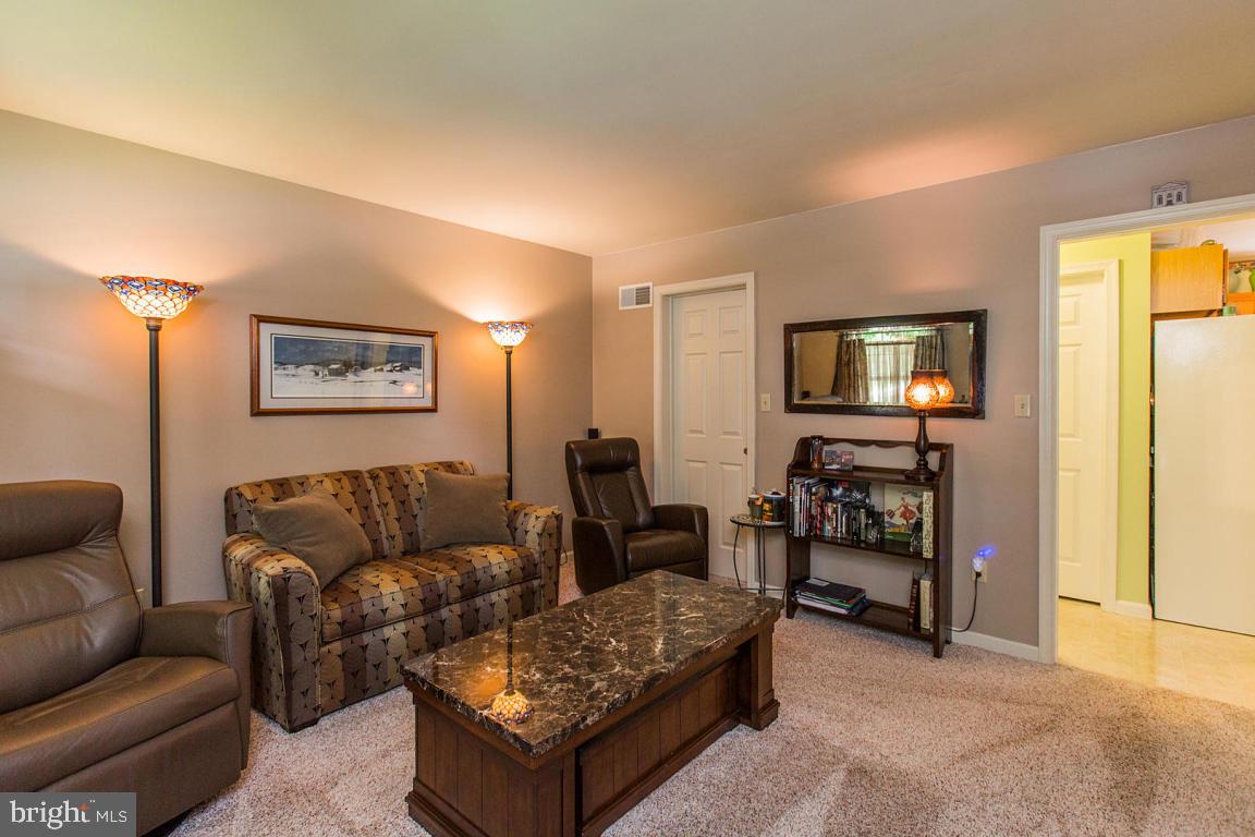 111 North New Street Lititz, PA 17543 - Photo 16 of 45