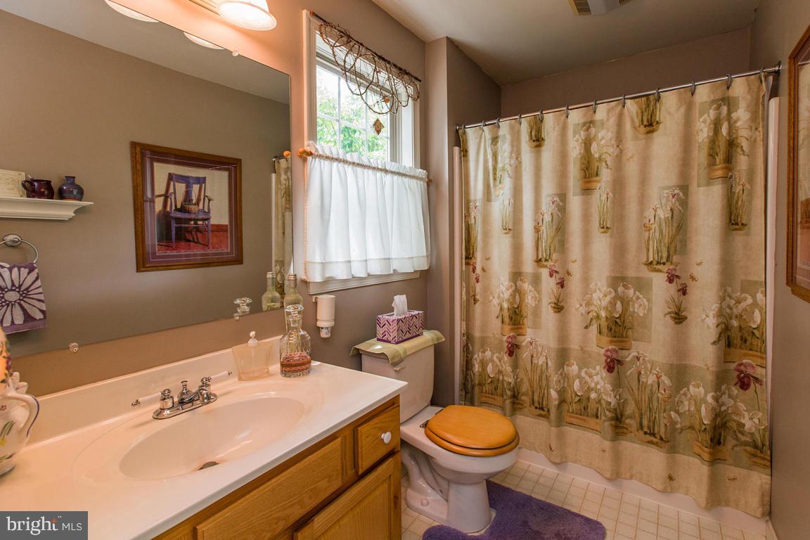 111 North New Street Lititz, PA 17543 - Photo 17 of 45