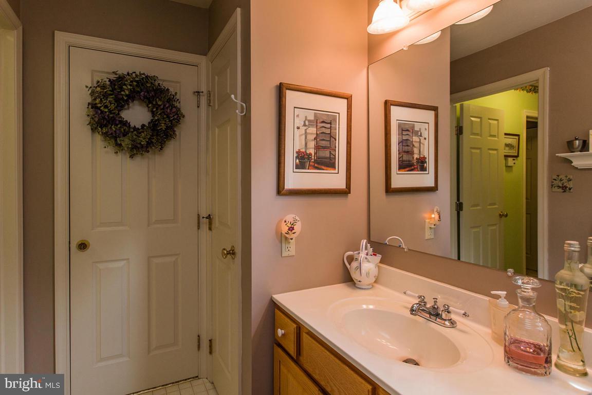 111 North New Street Lititz, PA 17543 - Photo 19 of 45