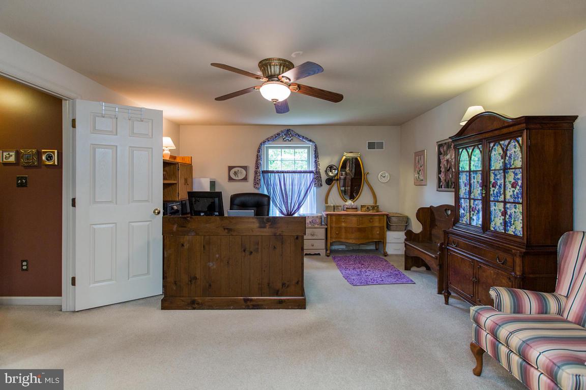 111 North New Street Lititz, PA 17543 - Photo 28 of 45