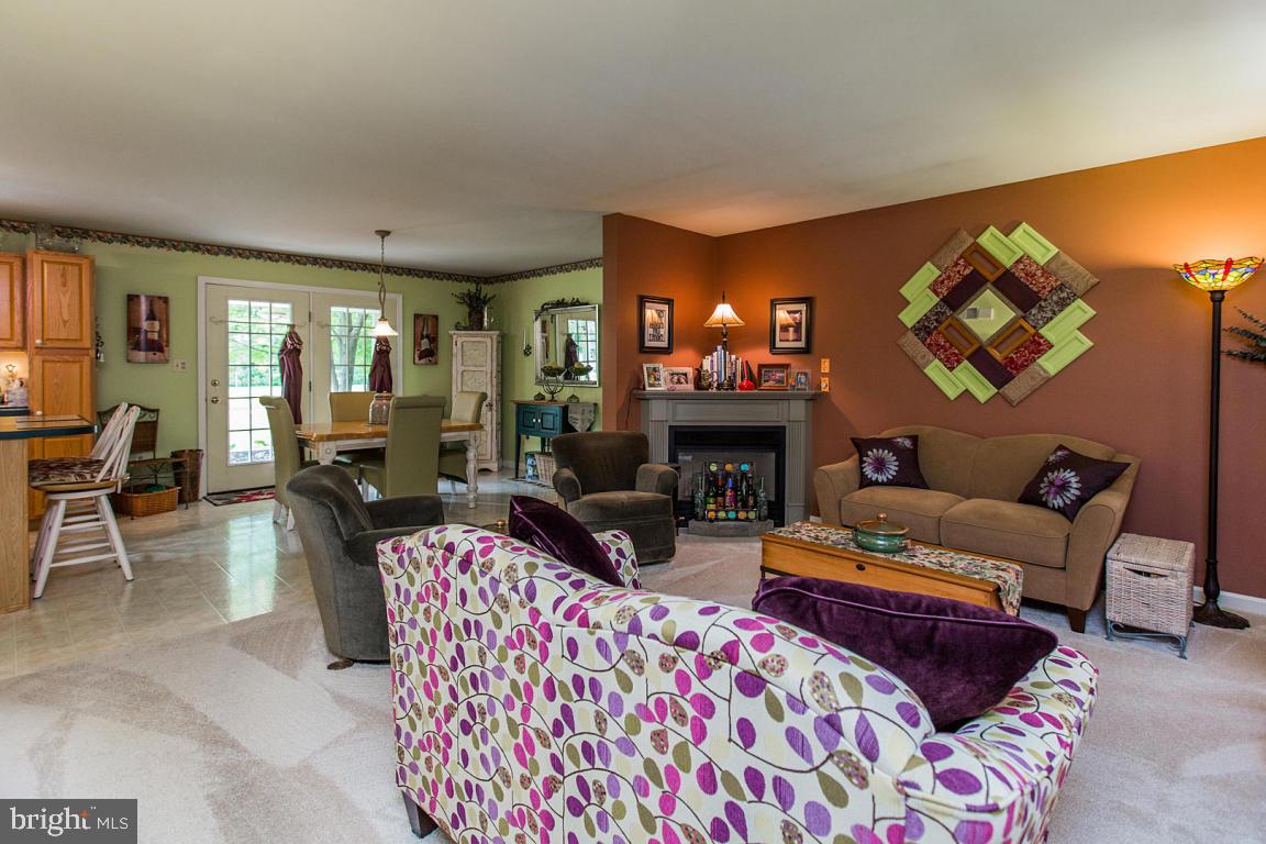 111 North New Street Lititz, PA 17543 - Photo 5 of 45