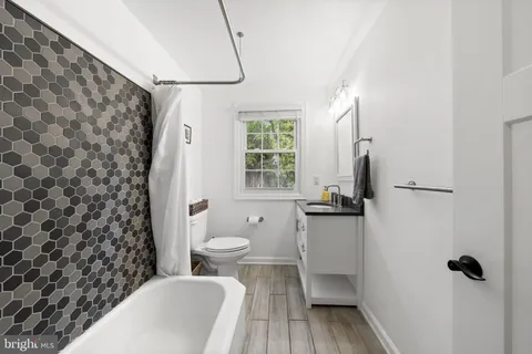 $1,050,000 | 161 Rolling Road, Bala Cynwyd, PA 19004