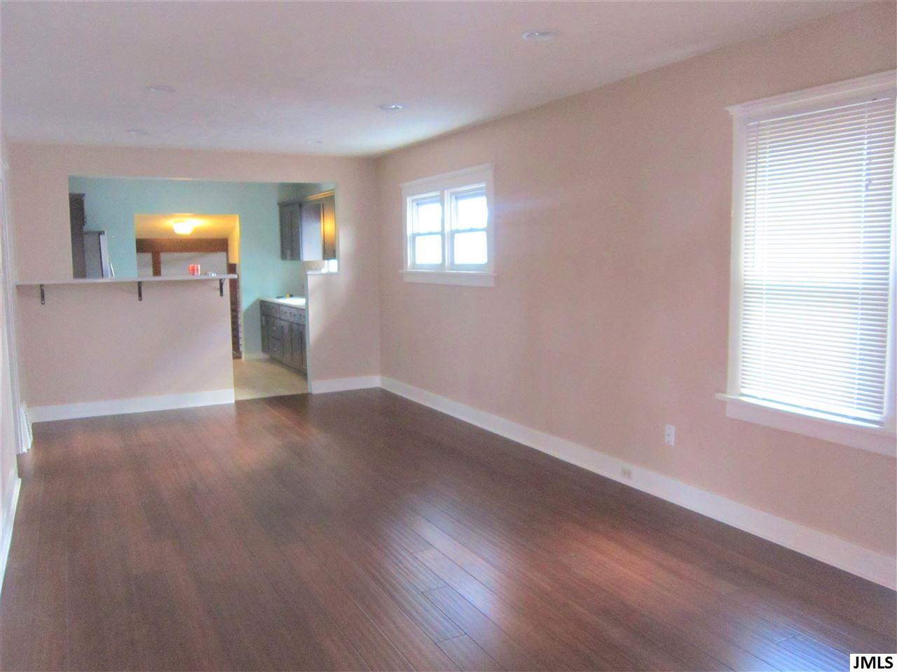 2541 Overhill Road Jackson, MI 49203 - Photo 4 of 16 Photo 4