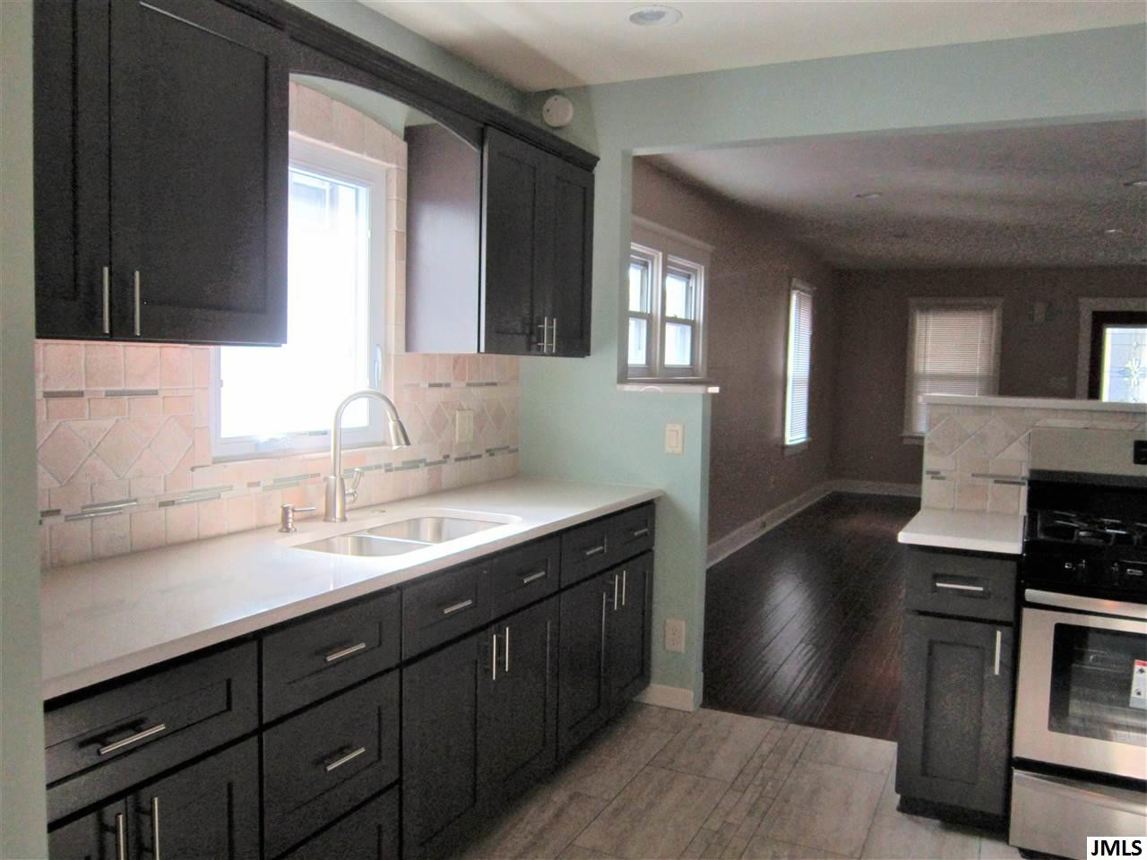 2541 Overhill Road Jackson, MI 49203 - Photo 6 of 16 Photo 6