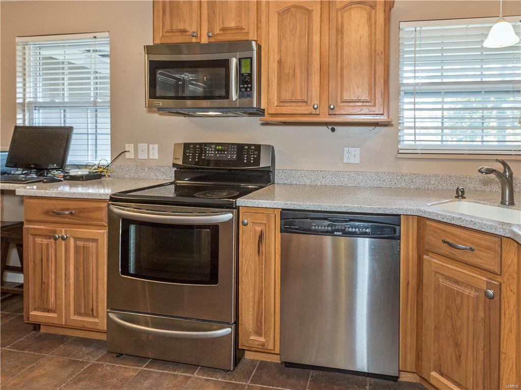 118 Ruth Drive O'Fallon, IL 62269 - Photo 6 of 37 Gallery Image 6