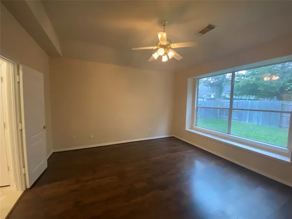 $2,300 | 9210 Hidden Lake E Drive, Magnolia, TX 77354