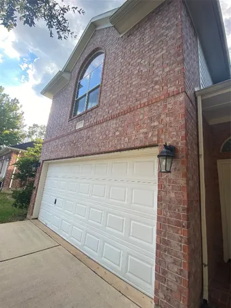 $2,300 | 9210 Hidden Lake E Drive, Magnolia, TX 77354