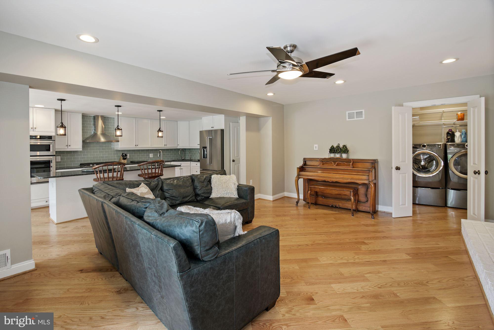 8574 Brickyard Road Potomac, MD 20854 - Photo 12 of 37