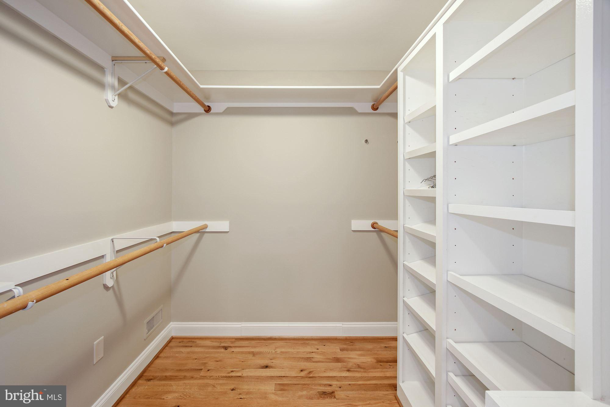 8574 Brickyard Road Potomac, MD 20854 - Photo 27 of 37