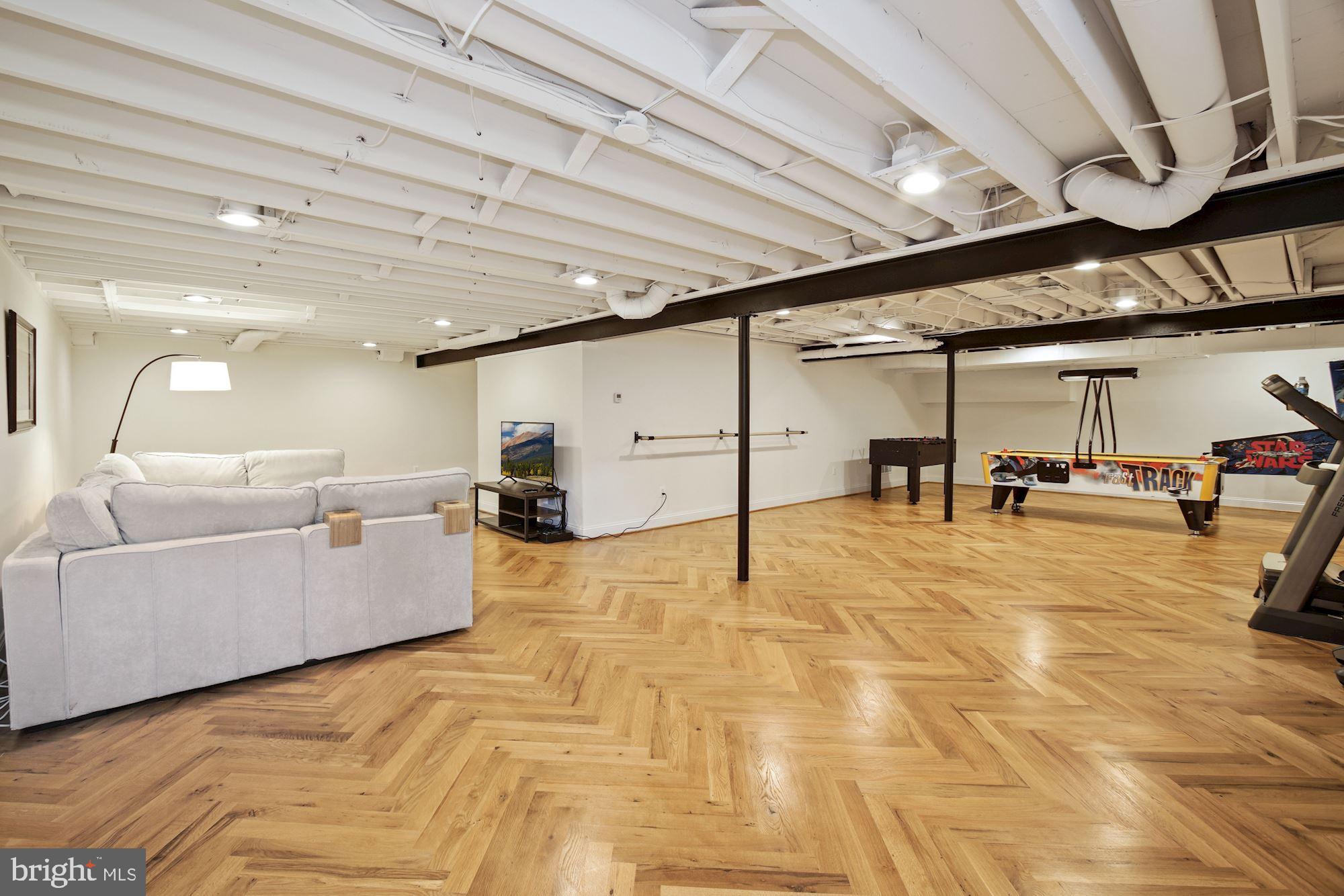 8574 Brickyard Road Potomac, MD 20854 - Photo 30 of 37