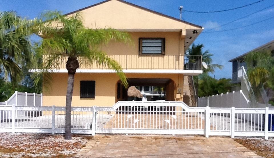 604 La Paloma Road Key Largo, FL 33037 - Photo 1 of 27 Exterior front